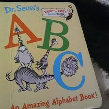Seuss's abc is now available in a bigger trim size. Dr Seuss S Abc An Amazing Alphabet Book Reviews 2021