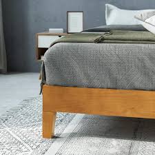 King Deluxe Wood Platform Bed