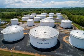 Colonial pipeline company connects refineries with customers and markets throughout the southern and eastern united states through a pipeline system that spans more than 5,500 miles between houston, texas and linden, new jersey. 43xoo2uxkh7zem