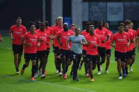 Eintracht frankfurt training, konditionstraining mit christian kolodziej und michael fabacher. Several Players Return To Training Eintracht Frankfurt Pros