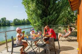 We are also ideally located for your business trips and for a family getaway to explore the beaujolais region. Sites Et Paysages Kanopee Village Villefranche Sur Saone 1 Sites Et Paysages Le Frenchtime