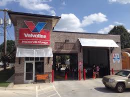 By recycling motor oil, we're hoping to help prevent used oil from being disposed of improperly and contaminating the soil and water. Valvoline Instant Oil Change South End Charlotte Nc