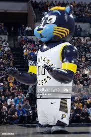 Baloo is a great choice for representing the memphis grizzlies. Los Angeles Lakers Basketball Team Los Angeles Lakers Mascot Los Angeles Lakers Los Angeles Lakers Basketball Lakers