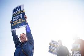 uaw makes new proposal to gm as sides