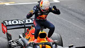 Obwohl mercedes sich bei der reifenwahl verzockt hatte und lewis hamilton vor große seine reifen seien kein problem gewesen: F1 Gp Monaco 2021 Ergebnis Rennen Verstappen Siegt Auto Motor Und Sport
