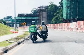 I call grab's hotline and they say there's no rider active in the area but will try to manually locate one and call back. Food Delivery Rider Giving Another A Boost Humanbeingbros