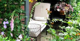 24 Relaxing Garden Nooks Seating Ideas