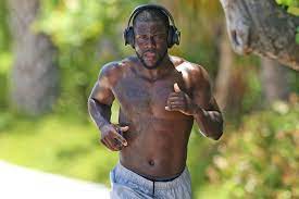 Kevin Hart Works On His Fitness And More Star Snaps Page Six gambar png