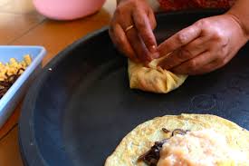 Isiannya terdapat daging ayam halus, wortel, jagung manis, jamur kuping dan buncis. Cooking Mama Memasak Sup Bunga Matahari Bhella Bhello