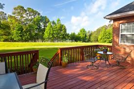 how to choose the perfect deck color
