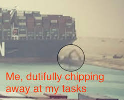 The blocking of the suez canal by a giant ship has inspired a wave of funny memes. 5tkwt C4zbzasm