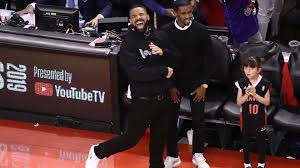 Final 5 mins of 2019 nba finals game 6 toronto raptors vs golden state warriors please subscribe to support the channel. Drake Had His Fun During Raptors Game 6 Win Over Bucks Sporting News