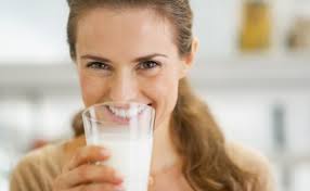 Imagini pentru Testul care iti arata daca laptele pe care il bei contine faina