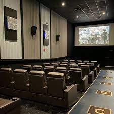theater with recliners