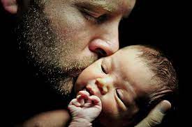 baby father kiss hd wallpaper peakpx