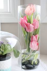 Modern Tulip Arrangement Ideas For Spring