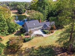 raleigh nc waterfront homes