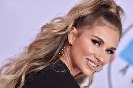 She is a actress known for her country music career with songs, i look so good and boys in. Jessie James Decker Offers Best Nutrition Hacks Healthy Snack Ideas For Kids