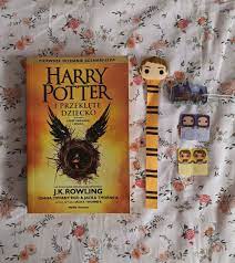 Harry Potter I Przeklęte Dziecko + gratisy z Kinder Joy Kielce • OLX.pl