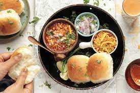 Maharashtra Special – Spicy Misal Pav | The Fearless Cooking