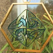 Dara Knot Hand Painted Celtic Stained
