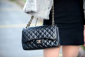 15 reasons to a chanel handbag