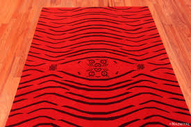 modern tiger design area rug 61124 nazmiyal