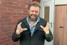 The bbc one tv show host spent six hours in accident and emergency (a&e) over the weekend (july 24), reports the express. Martin Roberts Reveals Hardest Part Of Homes Under The Hammer Wales Online