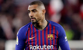 Their uncle is retired ghanaian footballer robert boateng. Kevin Prince Boateng Makes Besiktas His Twelfth Professional Club After Sealing Loan From Fiorentina Daily Mail Online