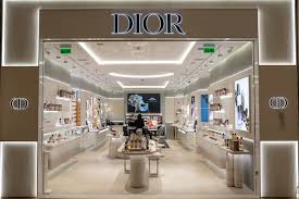 the dior boutique in bucharest