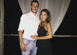Footballer for tottenham hotspur and wales. Real Madrid Families Gareth Bale And Emma Rhys Jones Got Married In