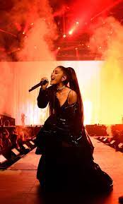 ariana grande live iphone wallpapers