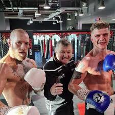 Conor mcgregor knocked dustin poirier out in the 1st round of their first bout credit: Conor Mcgregor Brings Boxing Experts To Dubai To Help Him Prepare For Dustin Poirier Fight Irish Mirror Online