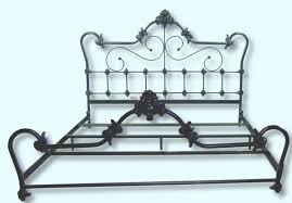 Reion Antique King Size Bed