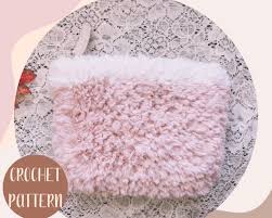 faux fur makeup bag crochet pattern