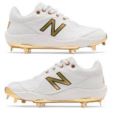Our men's metal and molded baseball cleats have you back through every inning. New Balance White Gold Metal Baseball Cleats 3000v5 Men S Baseball Cleats Gold Ebay
