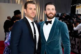 Hollywood star chris evans says he wants to get married and have kids. Scott Evans Jokes About Brother Chris Evans Explicit Photo Leak Page Six