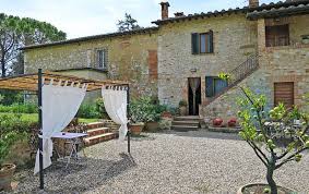 Ideal für ein paar, aber auch für eine familie. Wohnung Zur Miete In Toskana Campiglia Dei Foci Colle Di Val D Elsa Siena