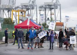 montreal strike risks snarling port