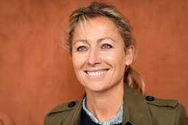 Anne-Sophie Lapix va présenter le JT de France 2 depuis Lviv en Ukraine ce 14 mars - L'ABESTIT