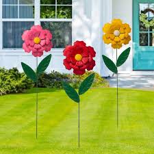 Metal Flower Yard Stake Wall Decor