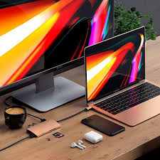 Does your macbook air or macbook pro seem a little long in the tooth? 20 Best Apple Macbook Macbook Pro Accessories To Buy In 2021