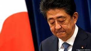 Prime minister shinzo abe of japan has seen his popularity dip, but he said it was ailing health that led him to resign.credit.kent nishimura/getty mr. Japanese Prime Minister Shinzo Abe Announces Resignation News Dw 28 08 2020