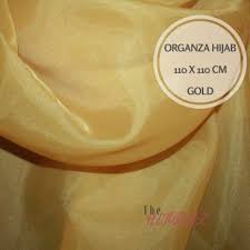 Perlu sobat rexlover ketahui jika warna gold atau emas ini adalah lambang kemewahan, elegant dan pastinya revolusioner. Hijab Organza Silk Square Gold Pesta Biru Jahit