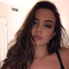 Such a hot youtuber ❤️ : rVanessaMerrell