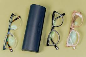 Hold a book or magazine 14 to 16 inches away from. The Best Places To Buy Glasses Online Reviews By Wirecutter