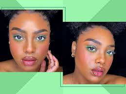 a bright green eyeliner tutorial for