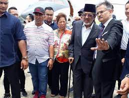 The sabah snap election was called after the yang dipertua tun juhar mahiruddin consented to chief minister datuk seri mohd shafie apdal's request to dissolve the state legislative assembly on july 30. Musa Aman Returns To Sabah Rushes To State Assembly To Get Sworn In Borneo Today