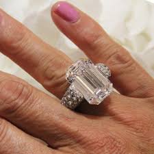 the biggest diamond enement rings on