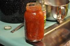 Can botulism grow in tomato sauce?